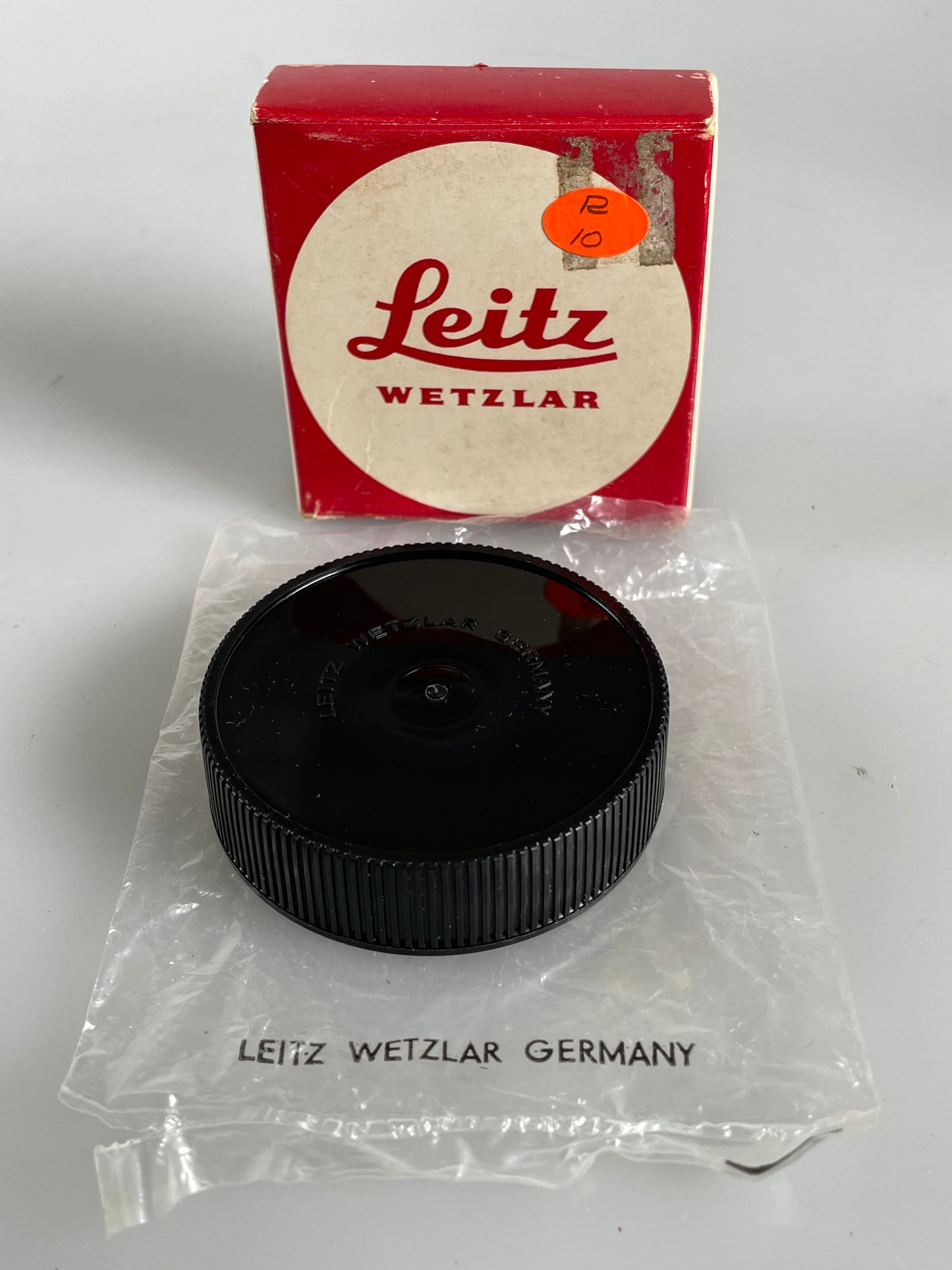 Leitz Leica R Camera Rear Lens Cap 14162 J in Box