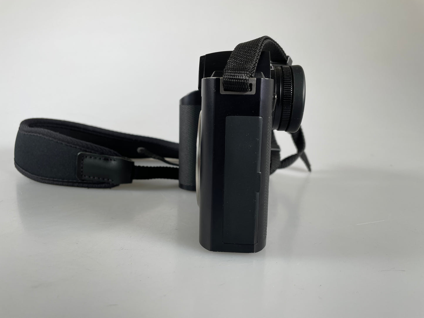 Leica SL (Typ 601) - 10850, Mirrorless Digital Camera