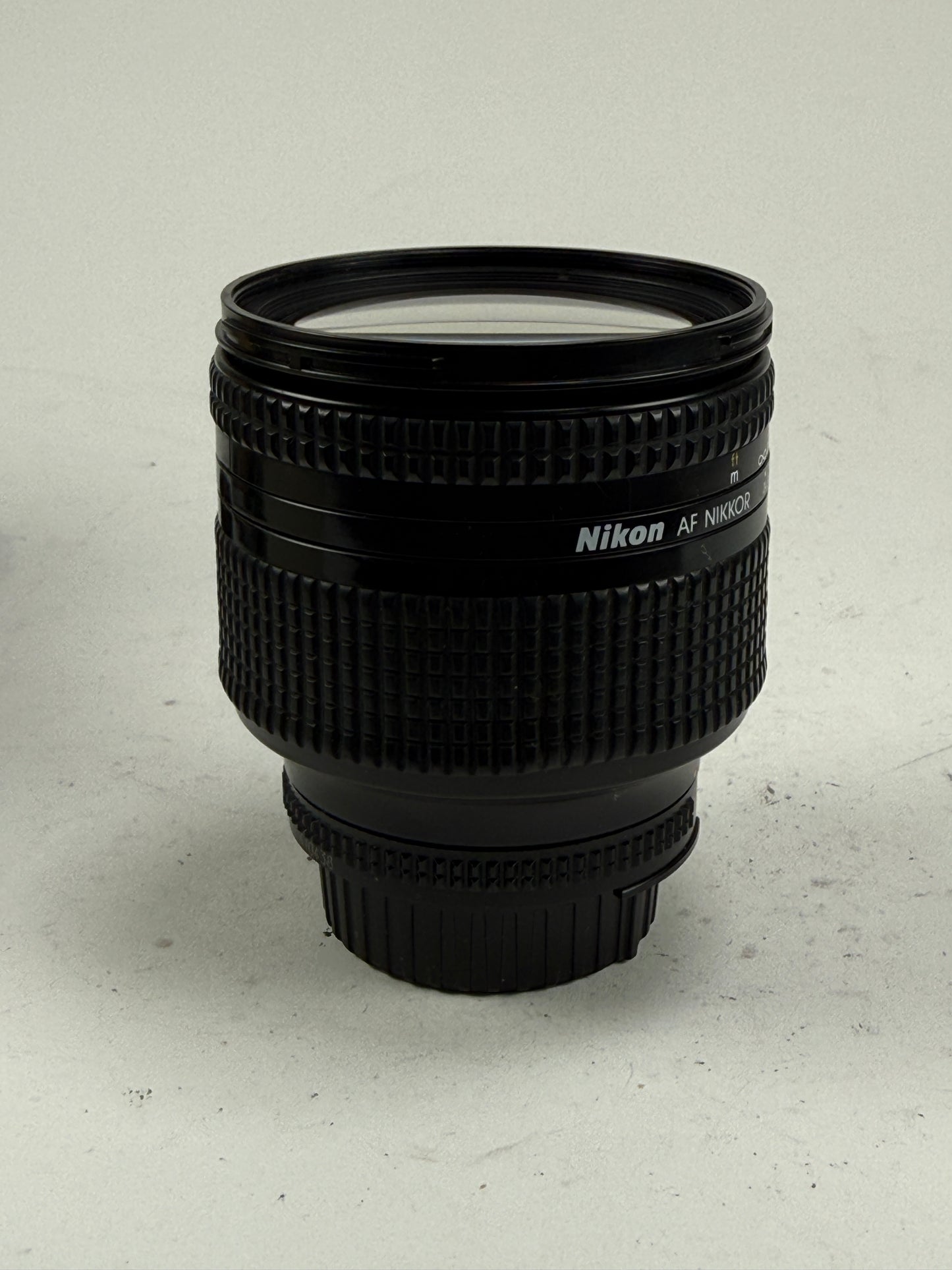 Nikon AF Nikkor 24-120mm F3.5-5.6 D Zoom Lens For F Mount