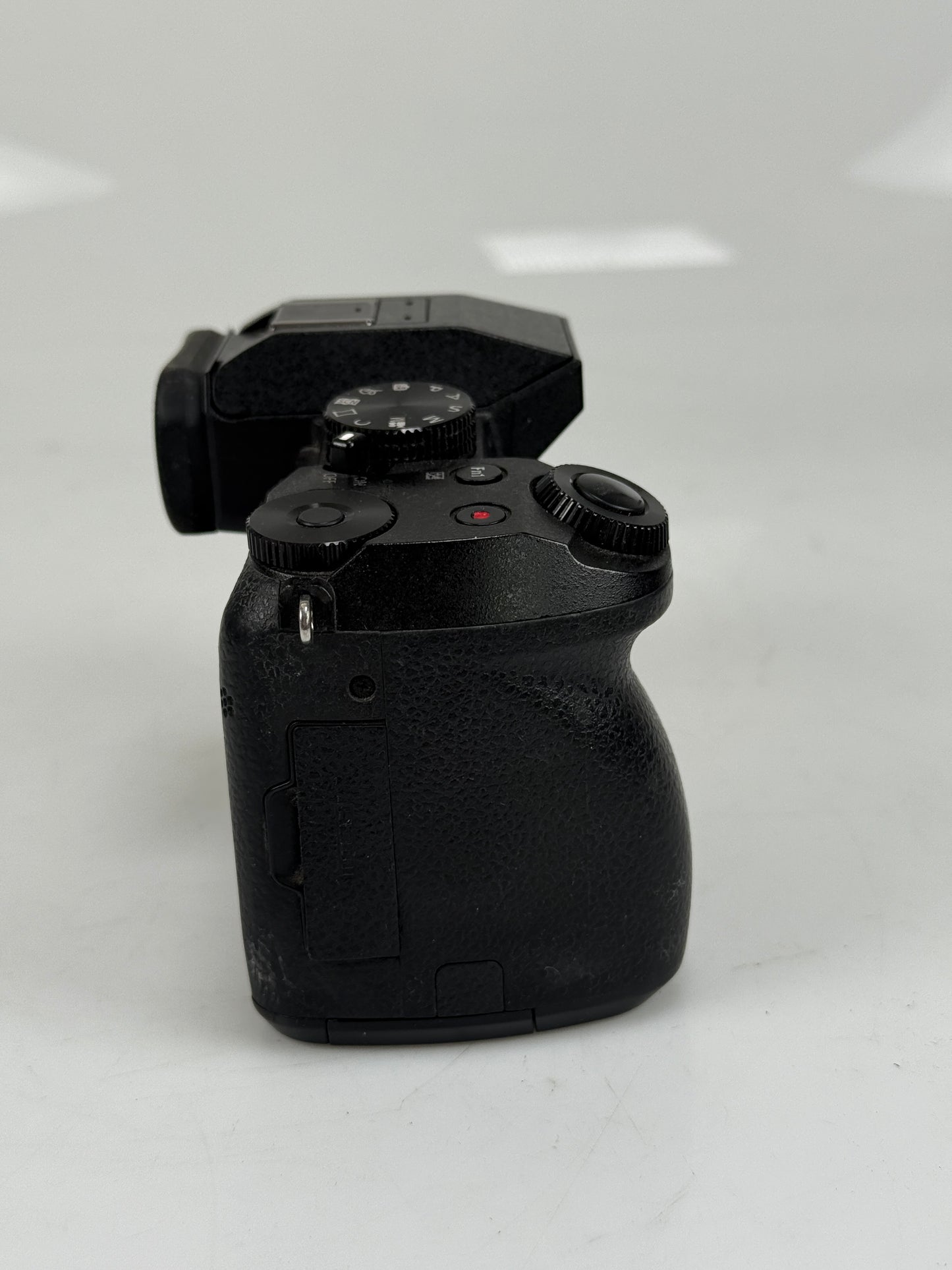 Panasonic Lumix DMC-G7 16MP Mirrorless MFT Digital Camera Body