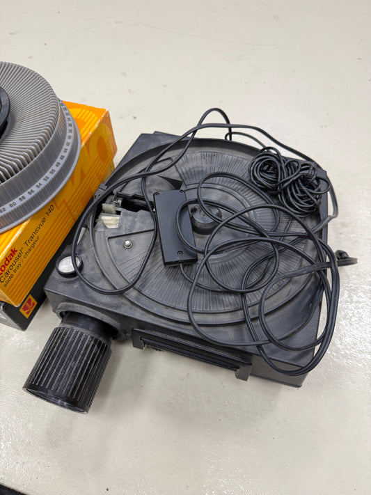 Vintage Kodak 800 Slide Projector Complete w/Tray+ Power Cord