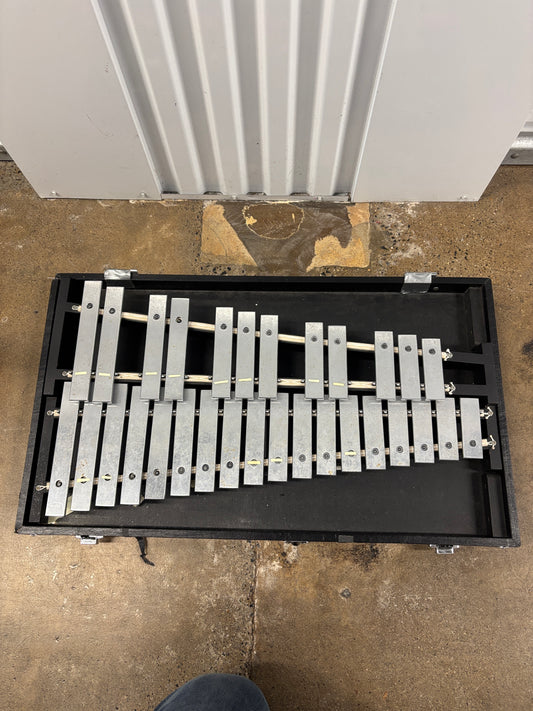 Deagan model 1590 glockenspiel 2.5 octave instrument