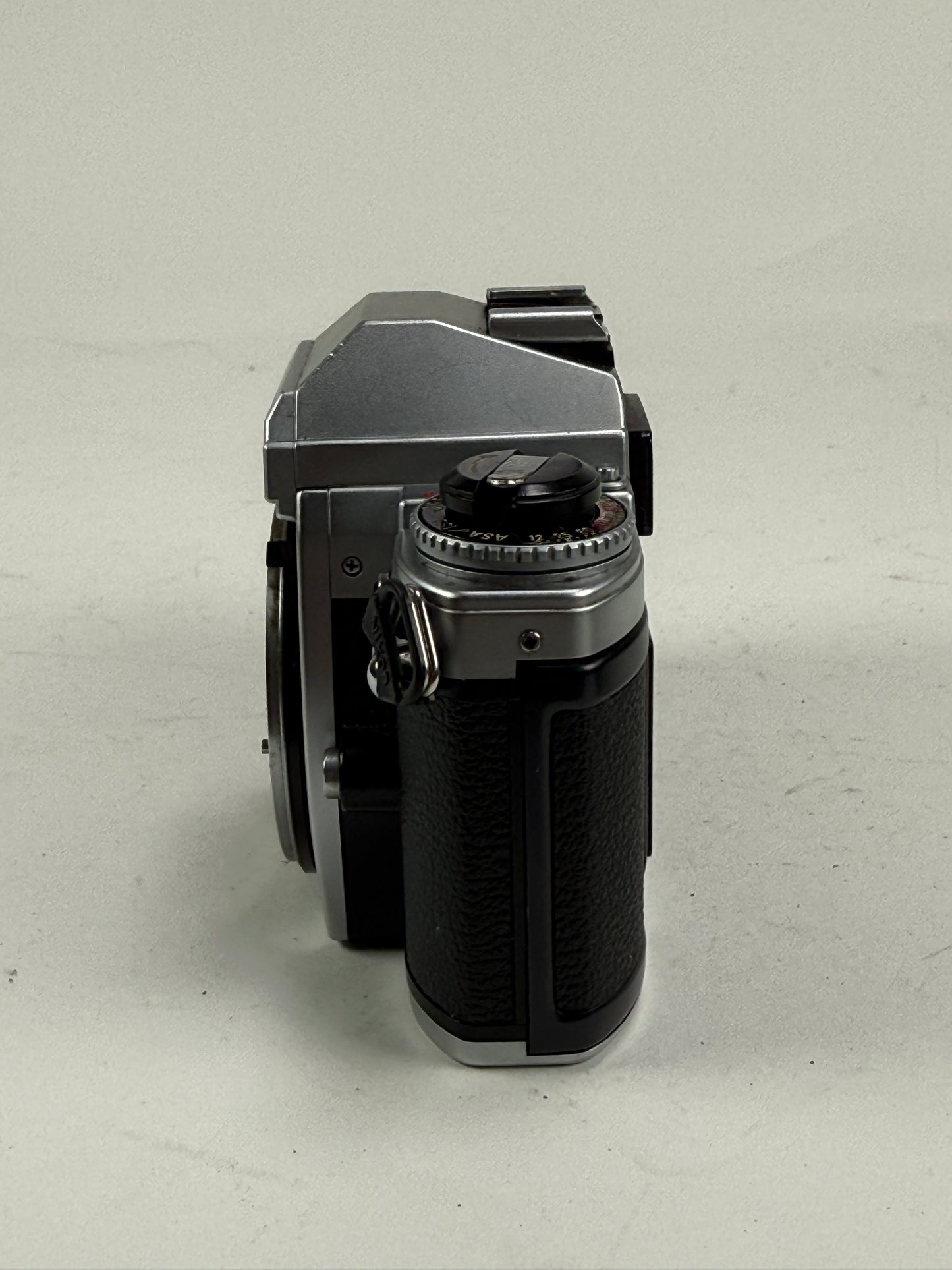 Nikon FG SLR Film Camera Body Chrome with grip