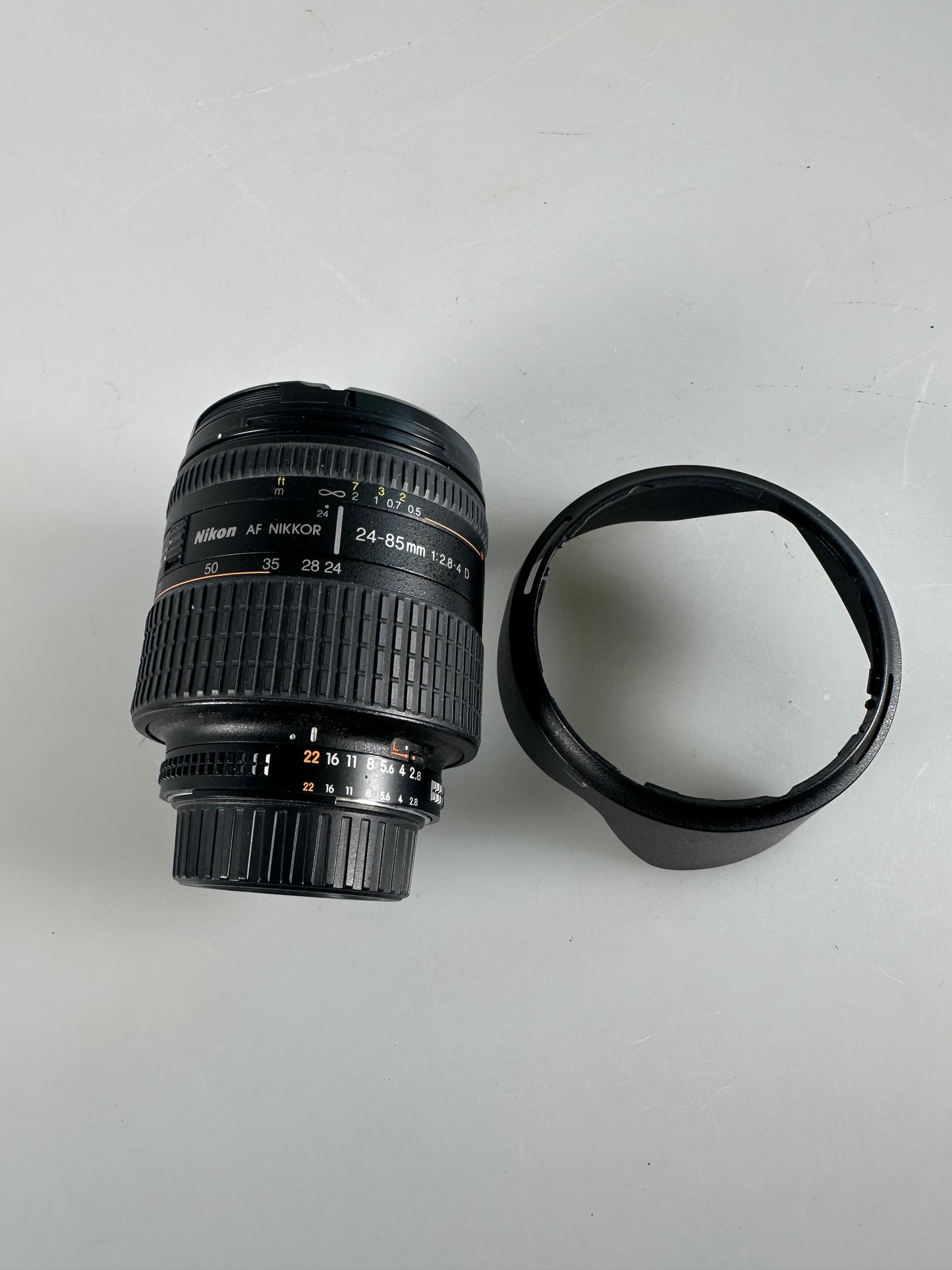 Nikon Nikkor AF 24-85mm f2.8-4 D IF ASPH Macro Lens