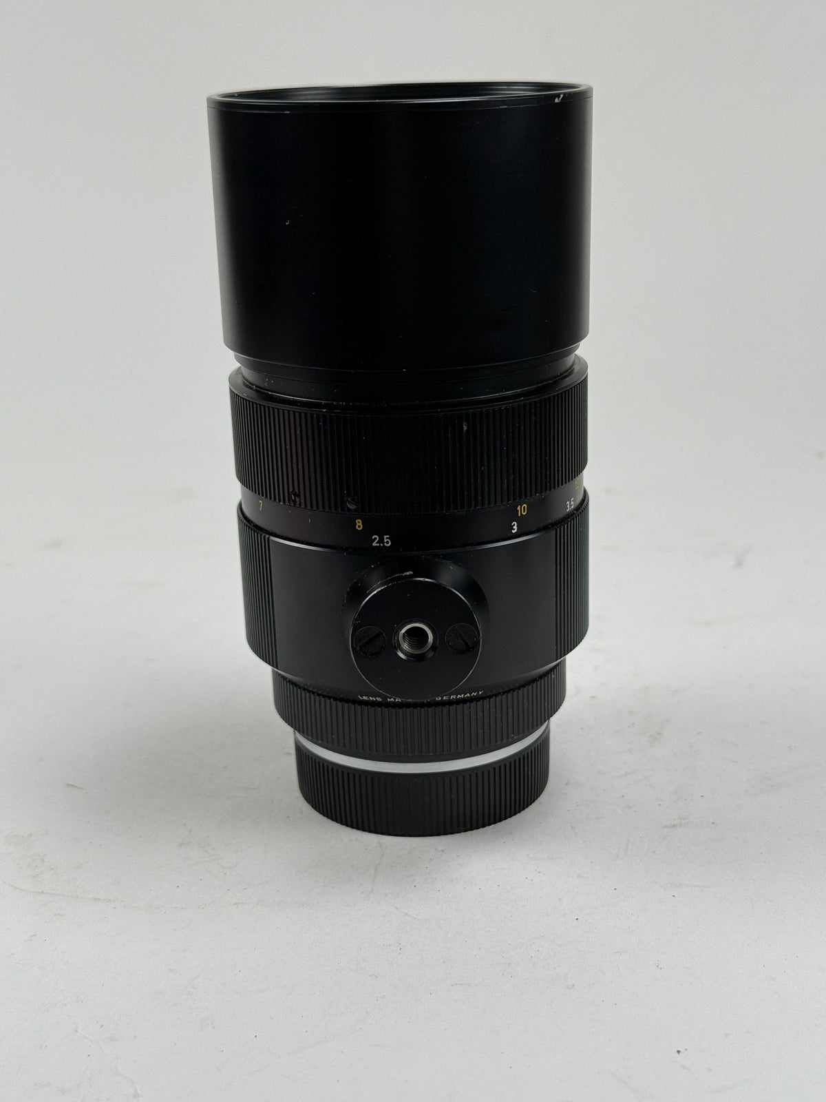 Leica 180mm f2.8 Elmarit-R Telephoto 2 Cam R Lens
