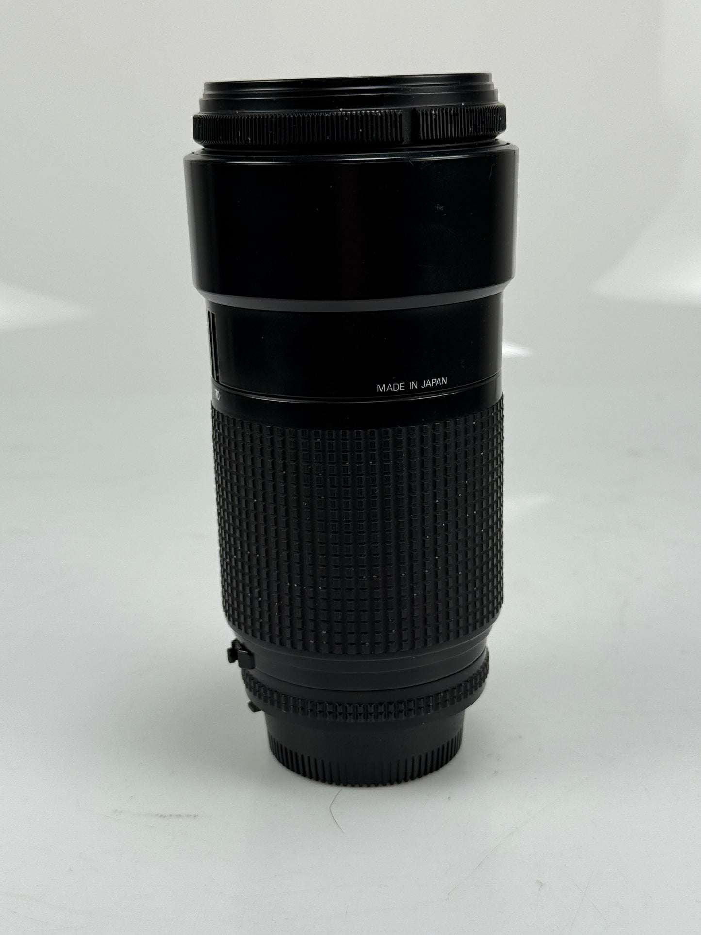 Nikon Nikkor AF 70-210mm f4 Lens