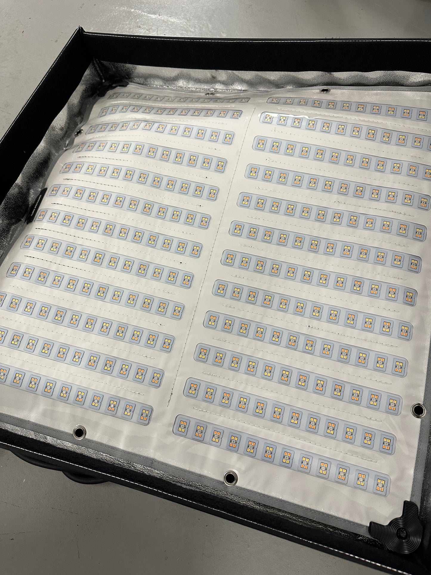 Aputure Amaran F22c 2x2' 200W RGBWW Flexible LED Mat Fixture