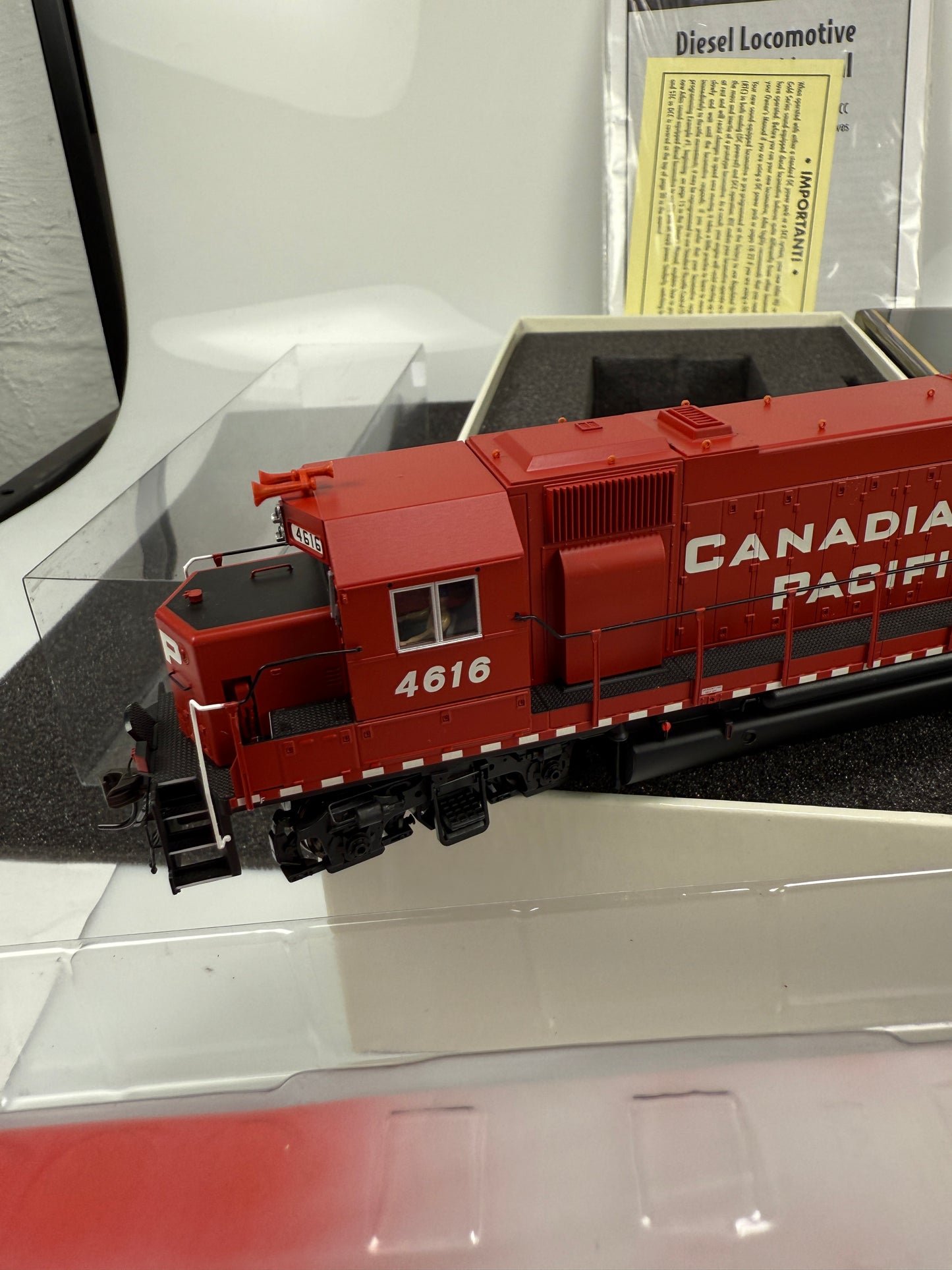 ATLAS master gold HO Canadian Pacific Beaver 4616 GP-40 low noise locomotive w/ DCC & Sound