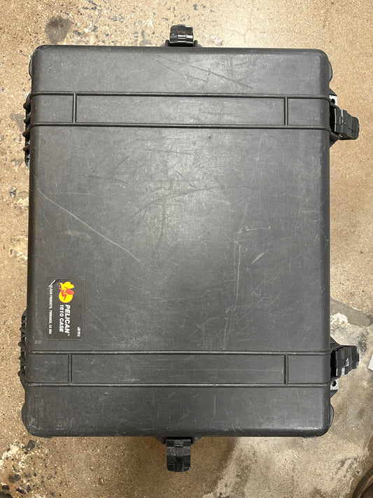 Pelican 1610 rolling Protector Case  Black Water Tight