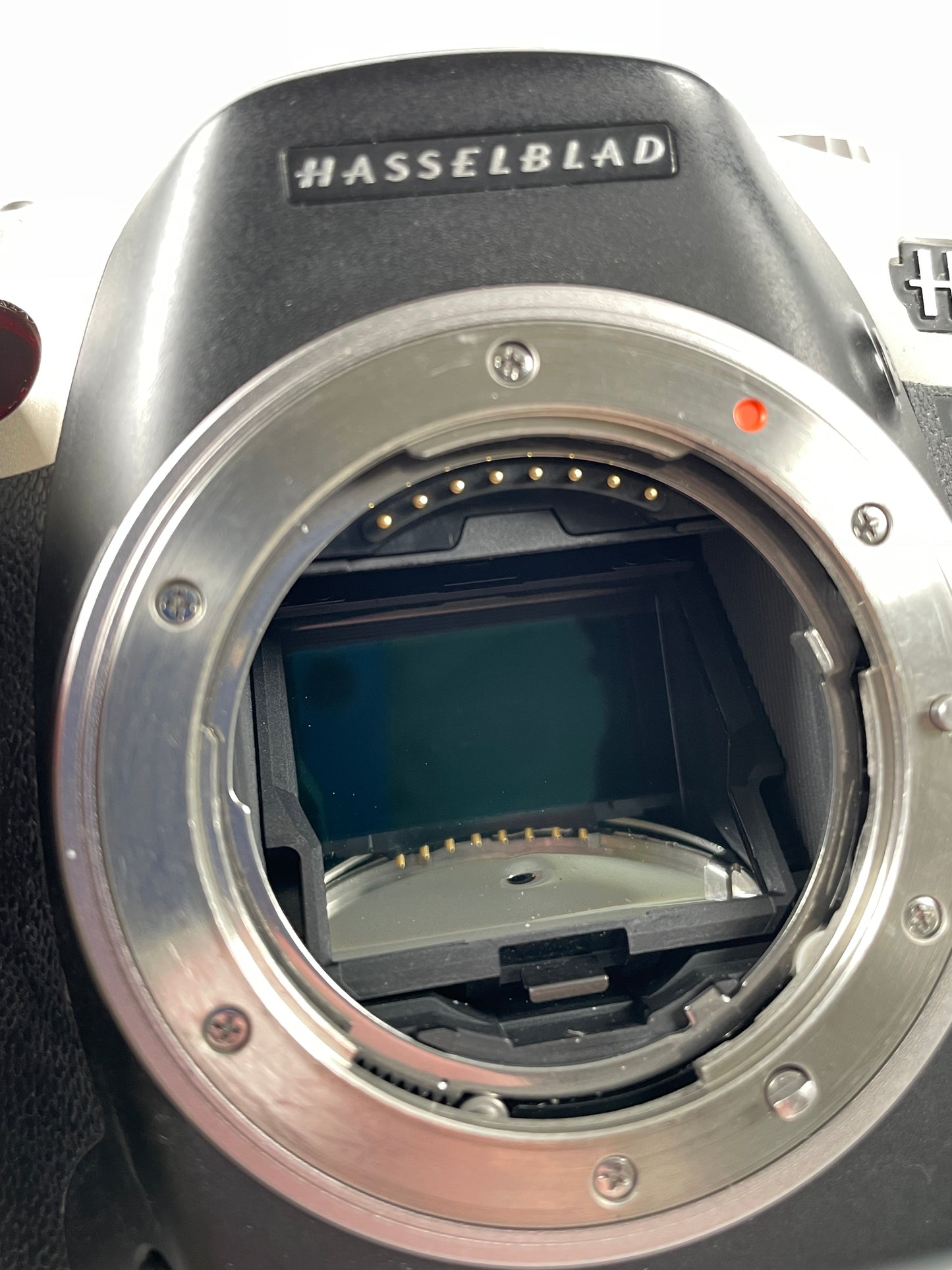 Hasselblad HV 24.3MP DSLR Camera Body Sony A mount A99 RARE