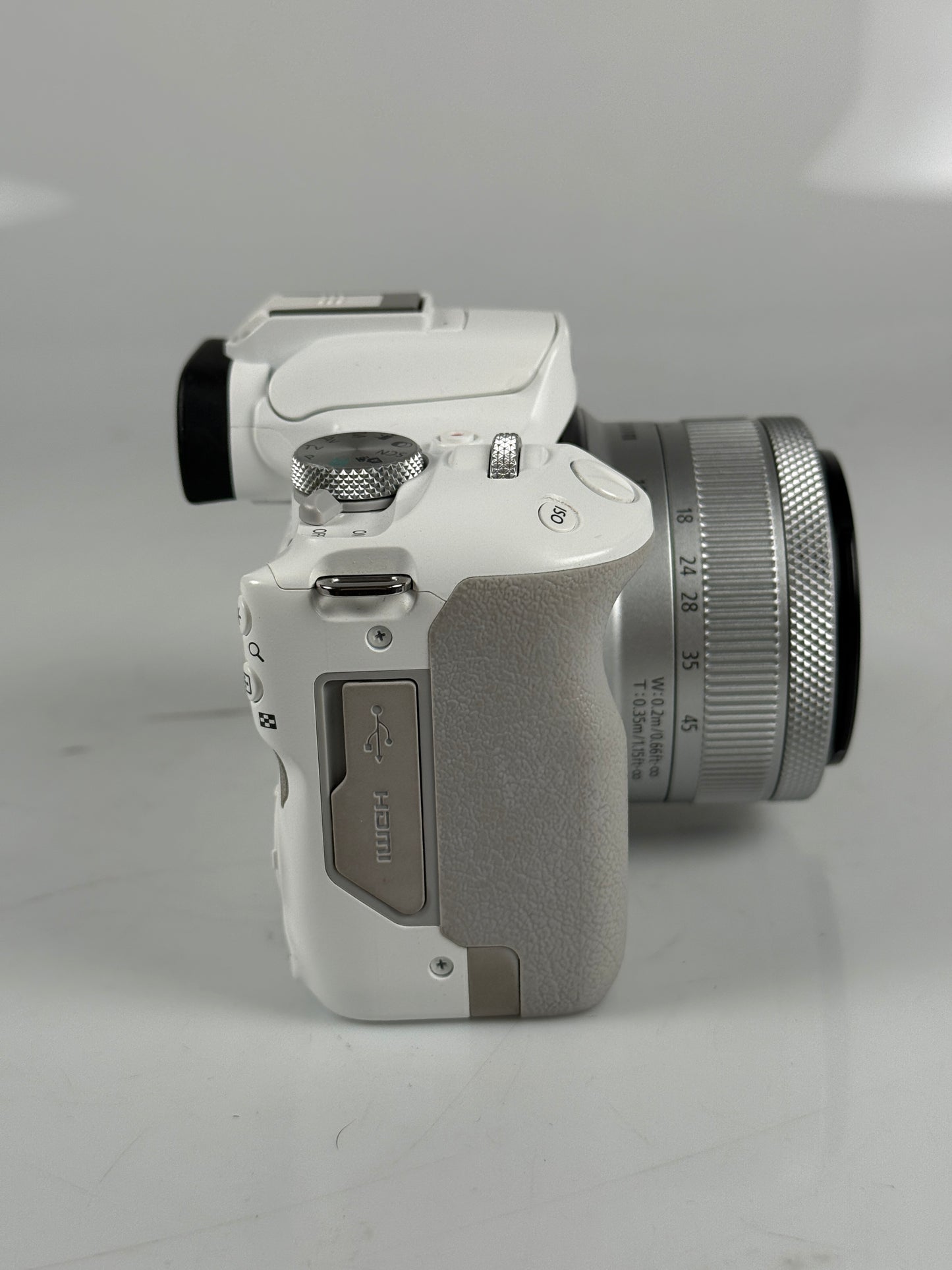 Canon R50 White + RF-S 18-45mm + 55-210mm Dual Lens Kit