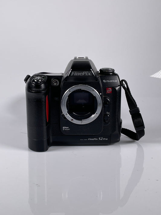 Fuji FinePix S2 Pro Digital Camera - Nikon F