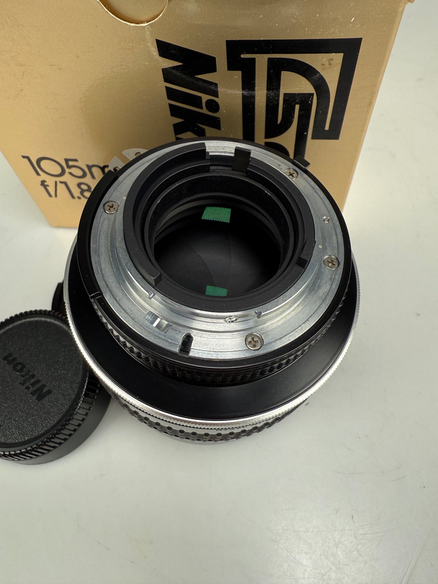 Nikon 105mm f1.8 AIS Telephoto Manual Focus Nikon F Mount Lens Ai-s