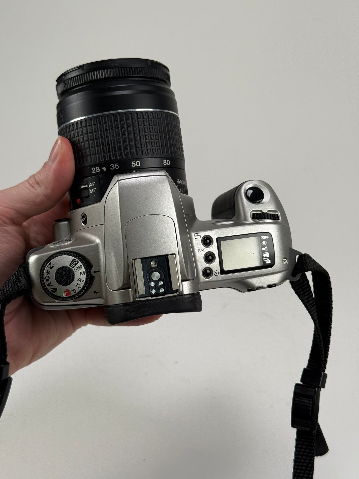 Canon EOS Rebel 2000 35mm SLR Film Camera kit with 28-80mm USM lens