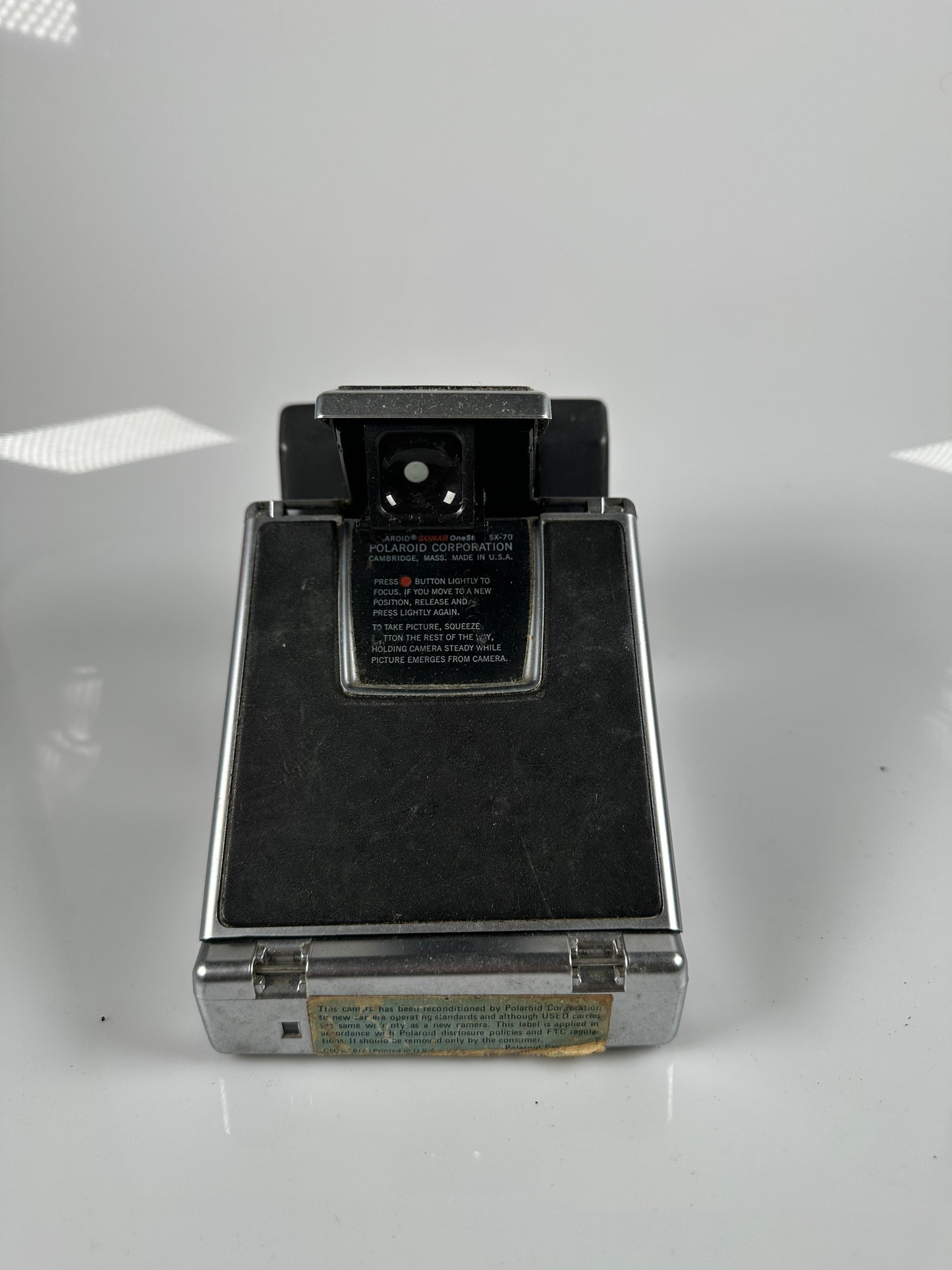 Polaroid SX-70 Sonar One Step Land Camera Folding