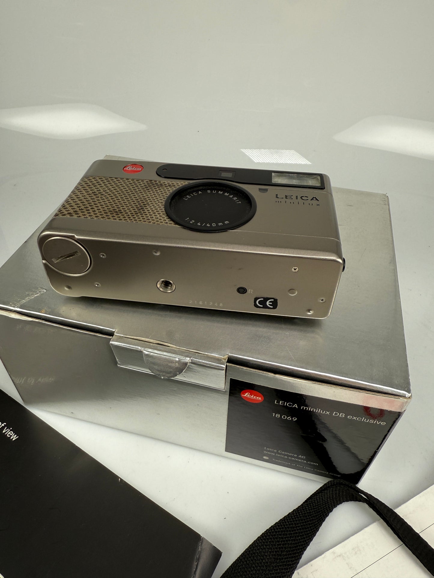 Leica Minilux LIMITED 2000 DB EXCLUSIVE Film Camera Summarit 40mm f2.4