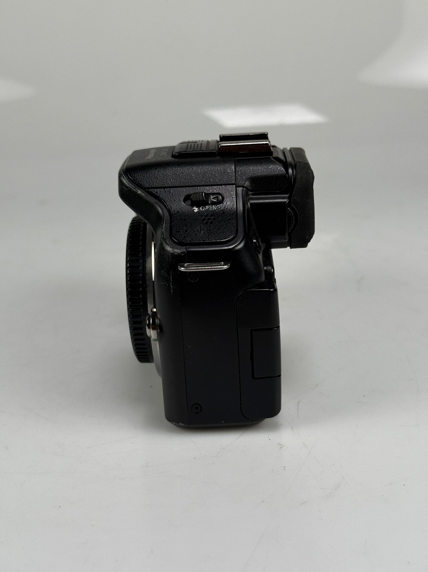 Panasonic Lumix DMC-G5 Mirrorless MFT Digital Camera Body