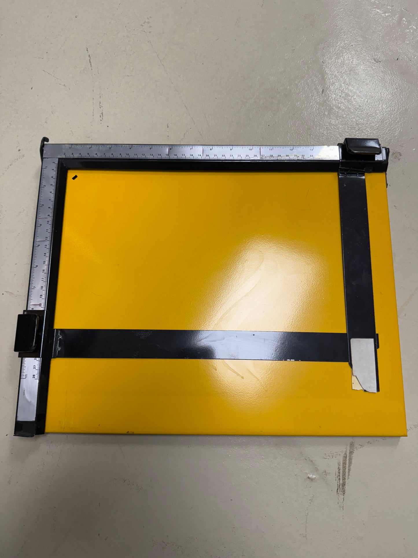 Vintage Darkroom Photo Printing Easel 11x14 Adjustable Blades