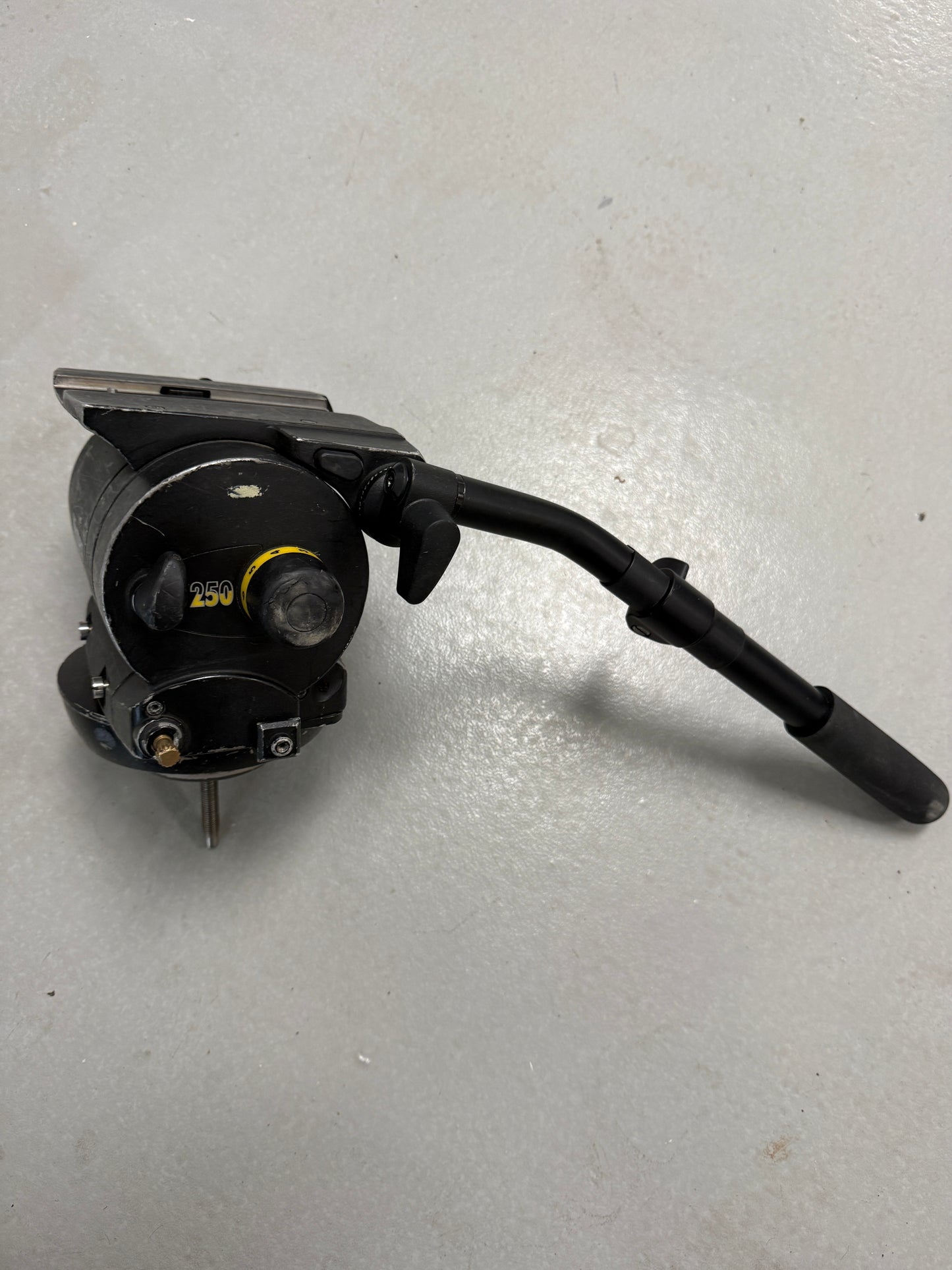 Vinten Vision 250 fluid tripod head