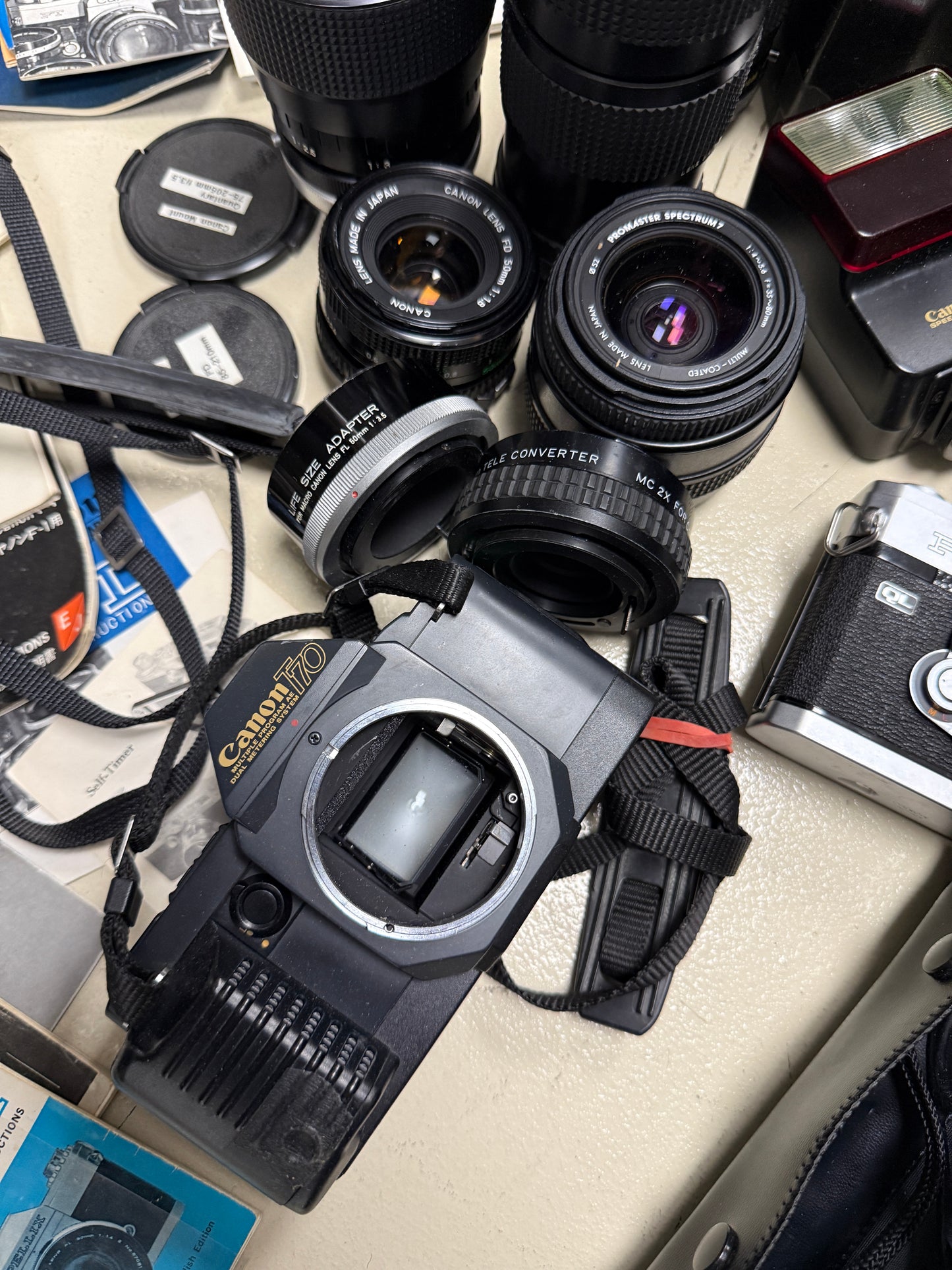 Canon camera equipment lot lens, flash, case