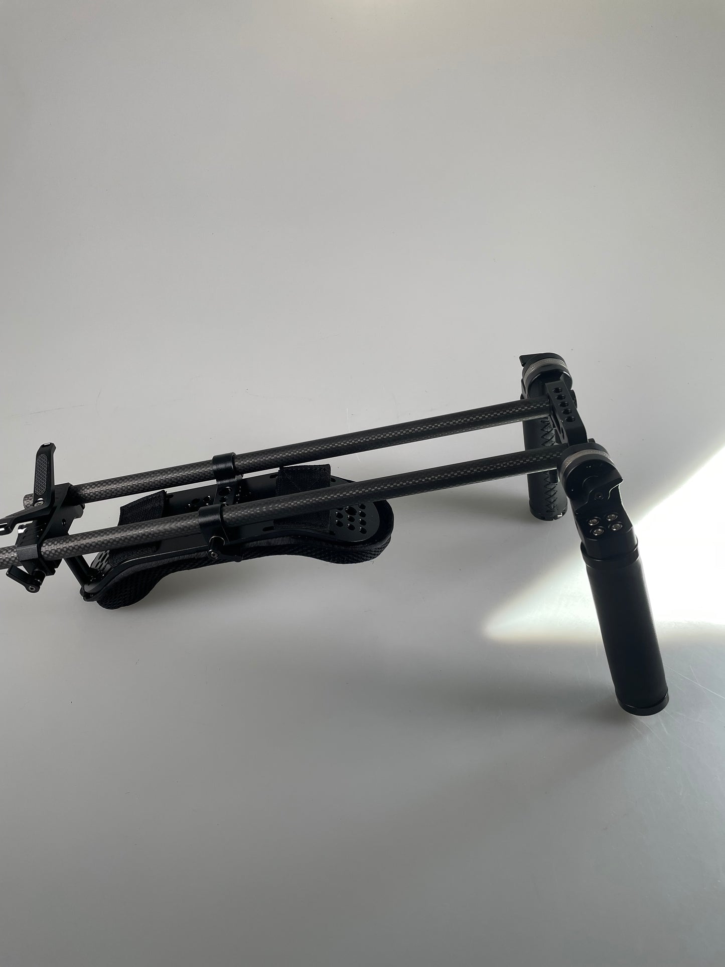 SmallRig Camera Shoulder Mount Rig carbon fiber with 15mm LWS lens support