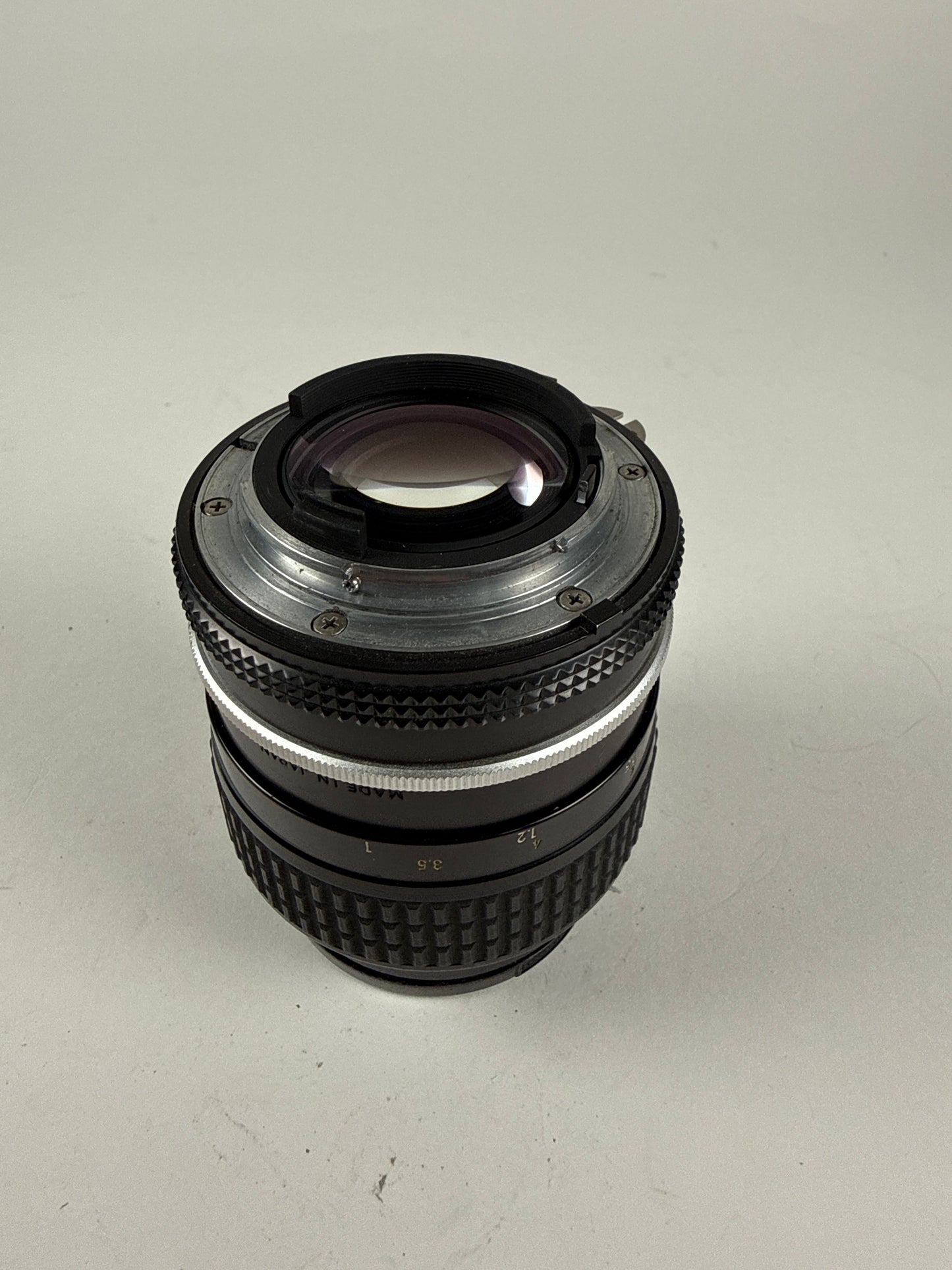 Nikon Nikkor 105mm f2.5 Ai Prime Manual Focus Portrait Lens