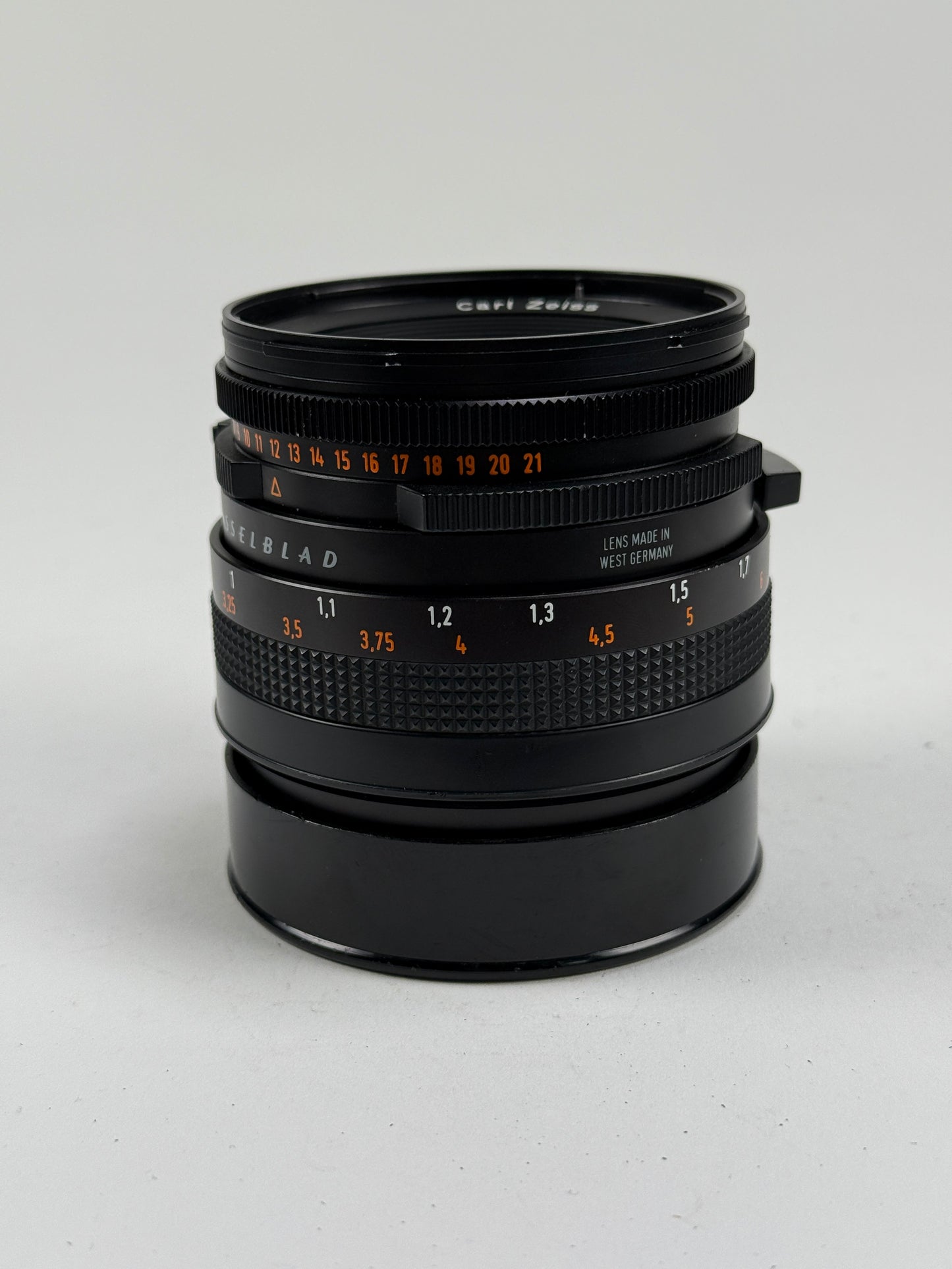 Hasselblad Carl Zeiss T* planar CF 100mm f3.5 lens