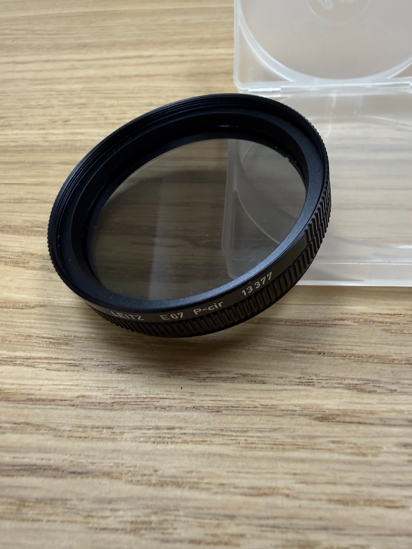 Leica / Leitz 13377 P-cir Polarizing Filter Circular Filter Thread E67