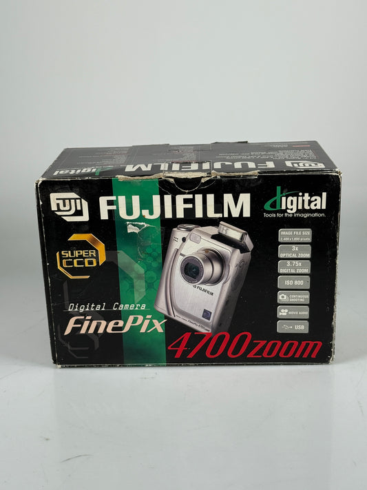 Fujifilm FinePix 4700 Zoom Digital Camera