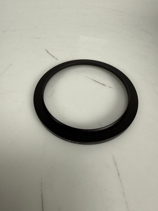 B+W 67-77mm Step-Up Adapter Ring