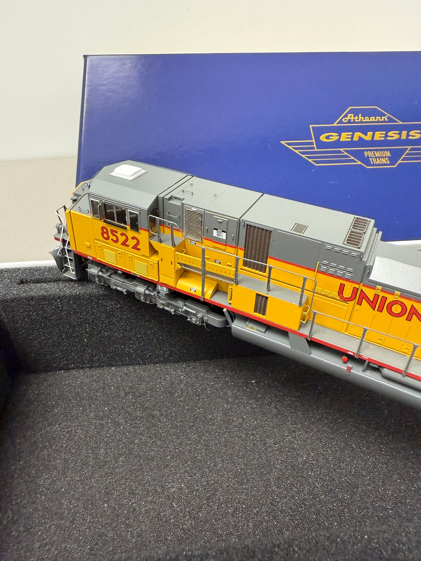 HO Athearn Genesis Union Pacific ATHG27326 with sound Tsunami 2 SD90MAC-H Phase II 8522