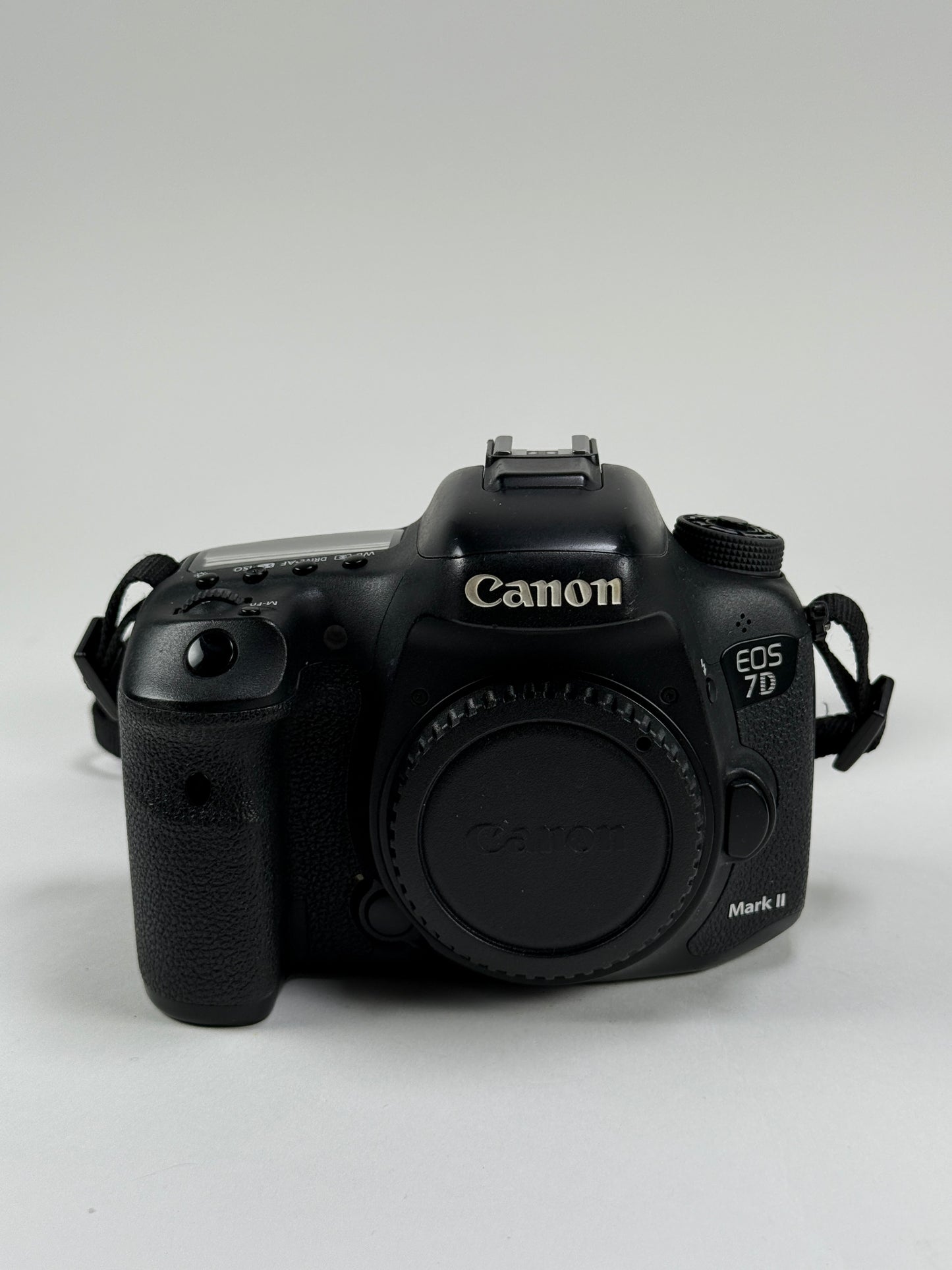 Canon EOS 7D mark II 20.2MP Digital SLR Camera Body