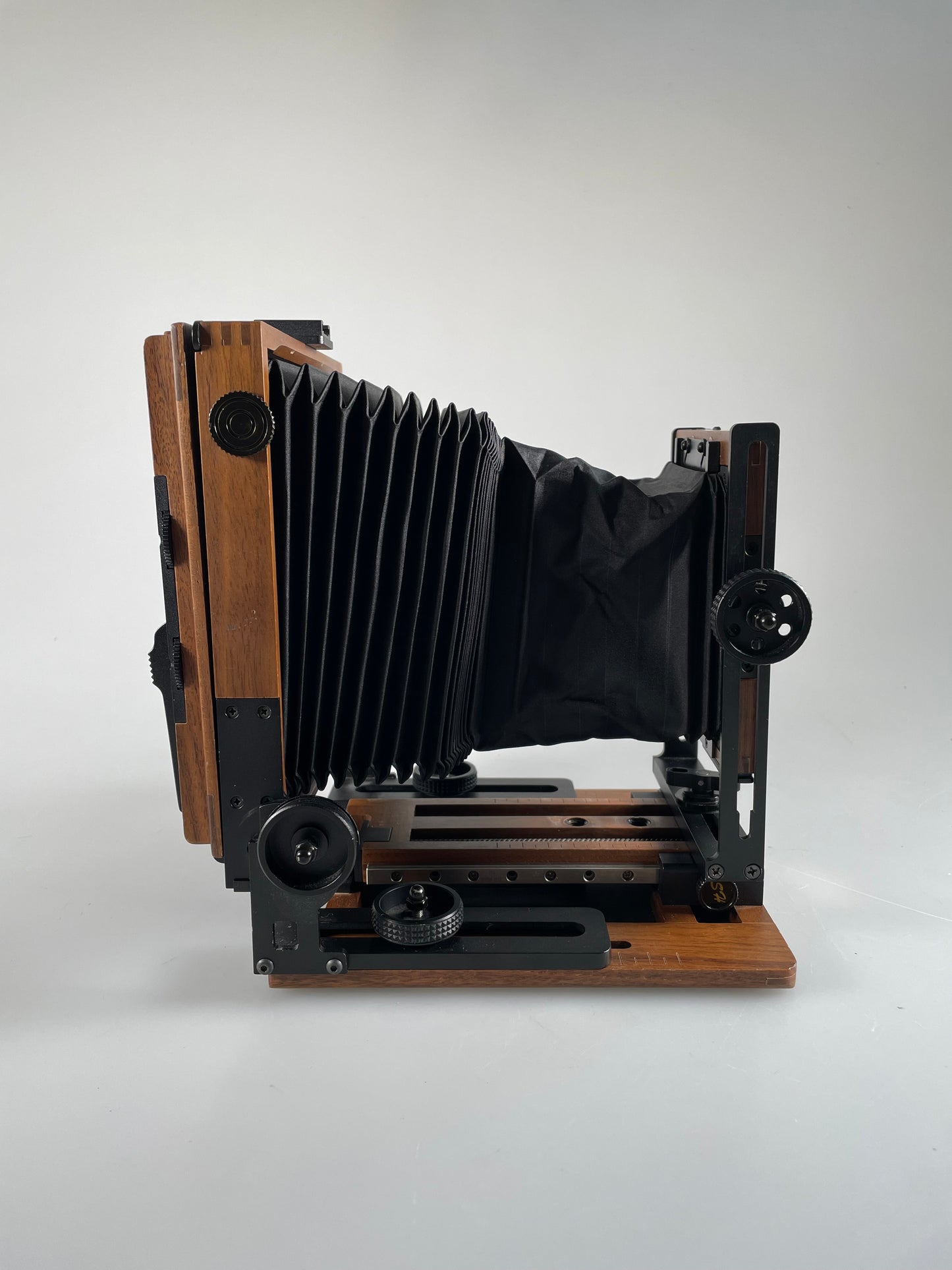 Shen Hao PTB45 Walnut Wood Field Folding 4X5" Large Format Camera