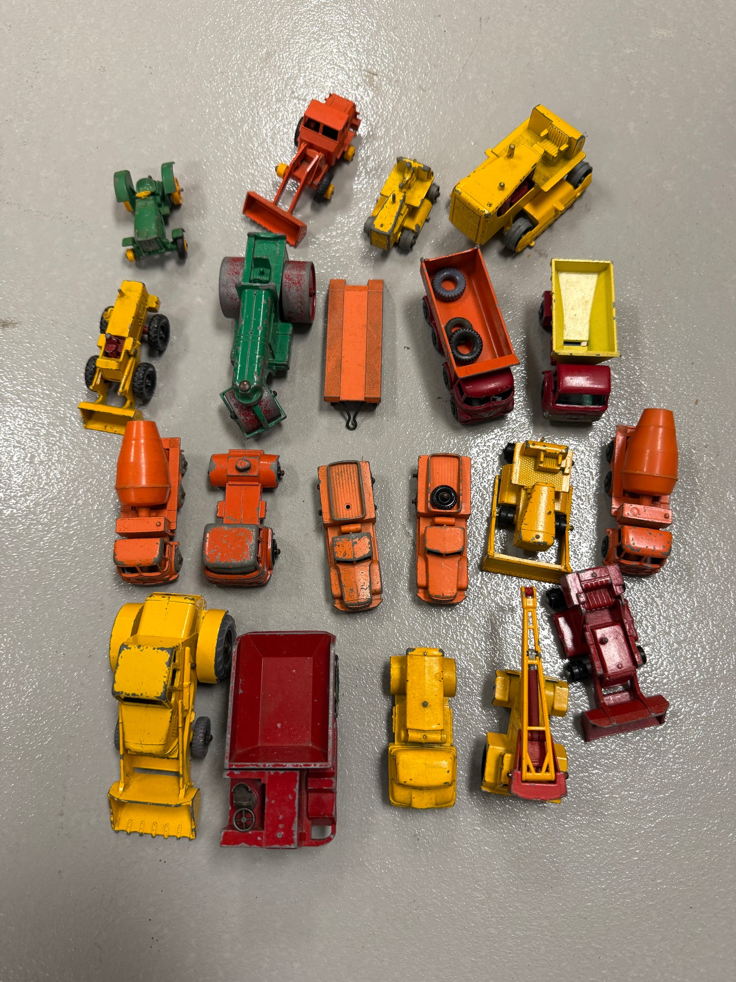 Vintage Lesney Matchbox car lot of 20 construction, work vehicle toys
