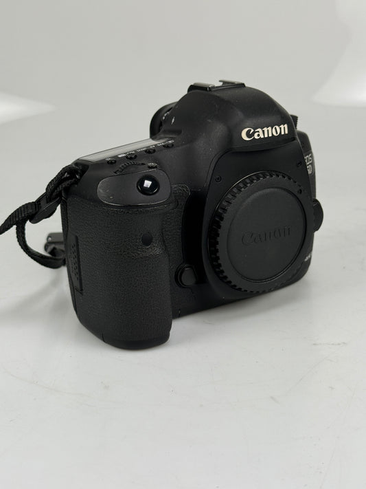 Canon 5D Mark III digital camera SLR Body full frame
