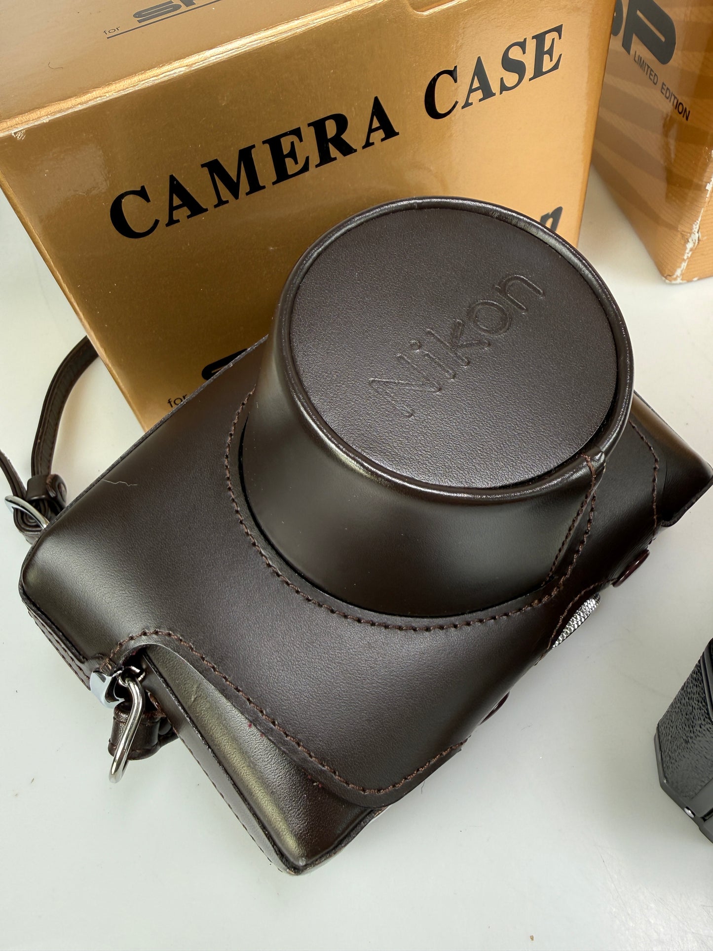 Nikon SP Limited Edition Black Body w/ 3.5cm 35mm f1.8 lens kit