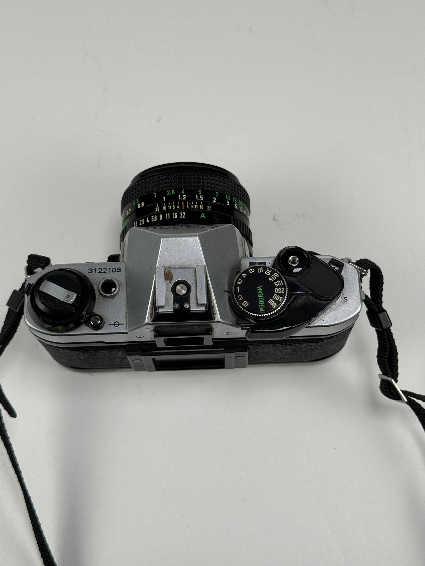 CANON AE-1 PROGRAM chrome SLR 35mm Film Camera with 50mm f1.8 FD KIT