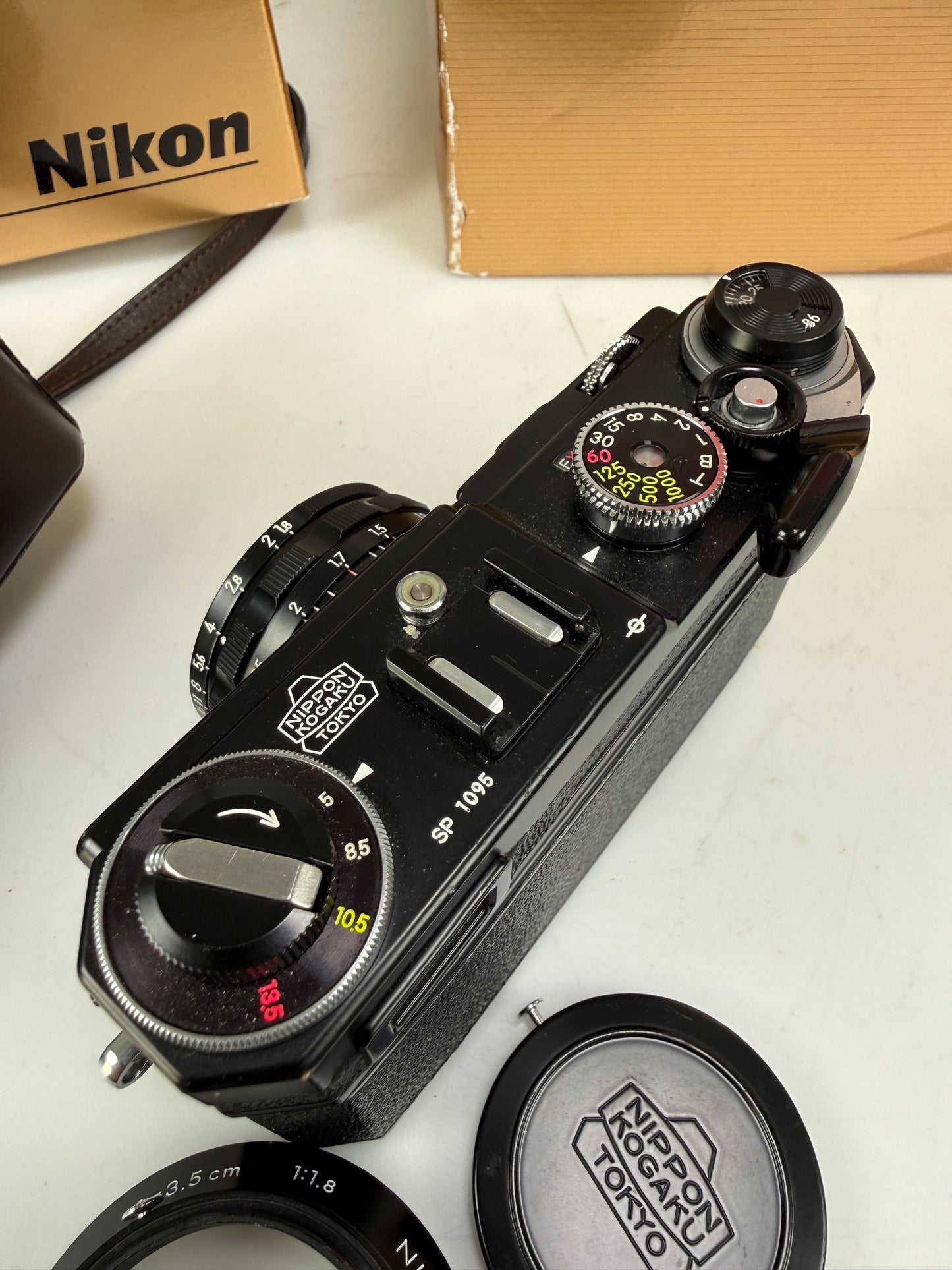 Nikon SP Limited Edition Black Body w/ 3.5cm 35mm f1.8 lens kit