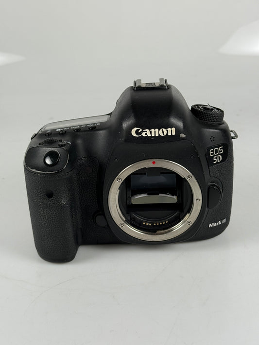 Canon 5D Mark III digital camera SLR Body full frame