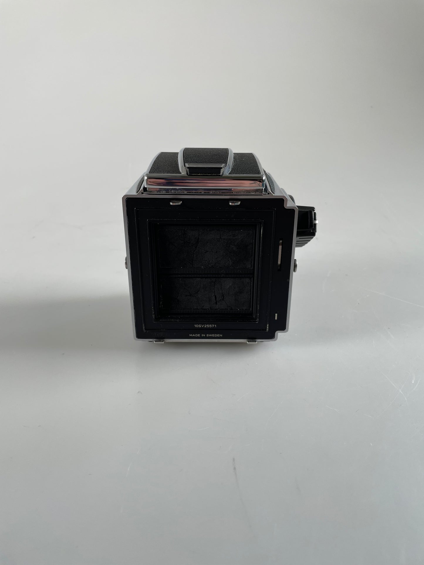 Hasselblad 501CM Medium Format Film Camera Body Chrome, wlf waist level, acute focusing screen