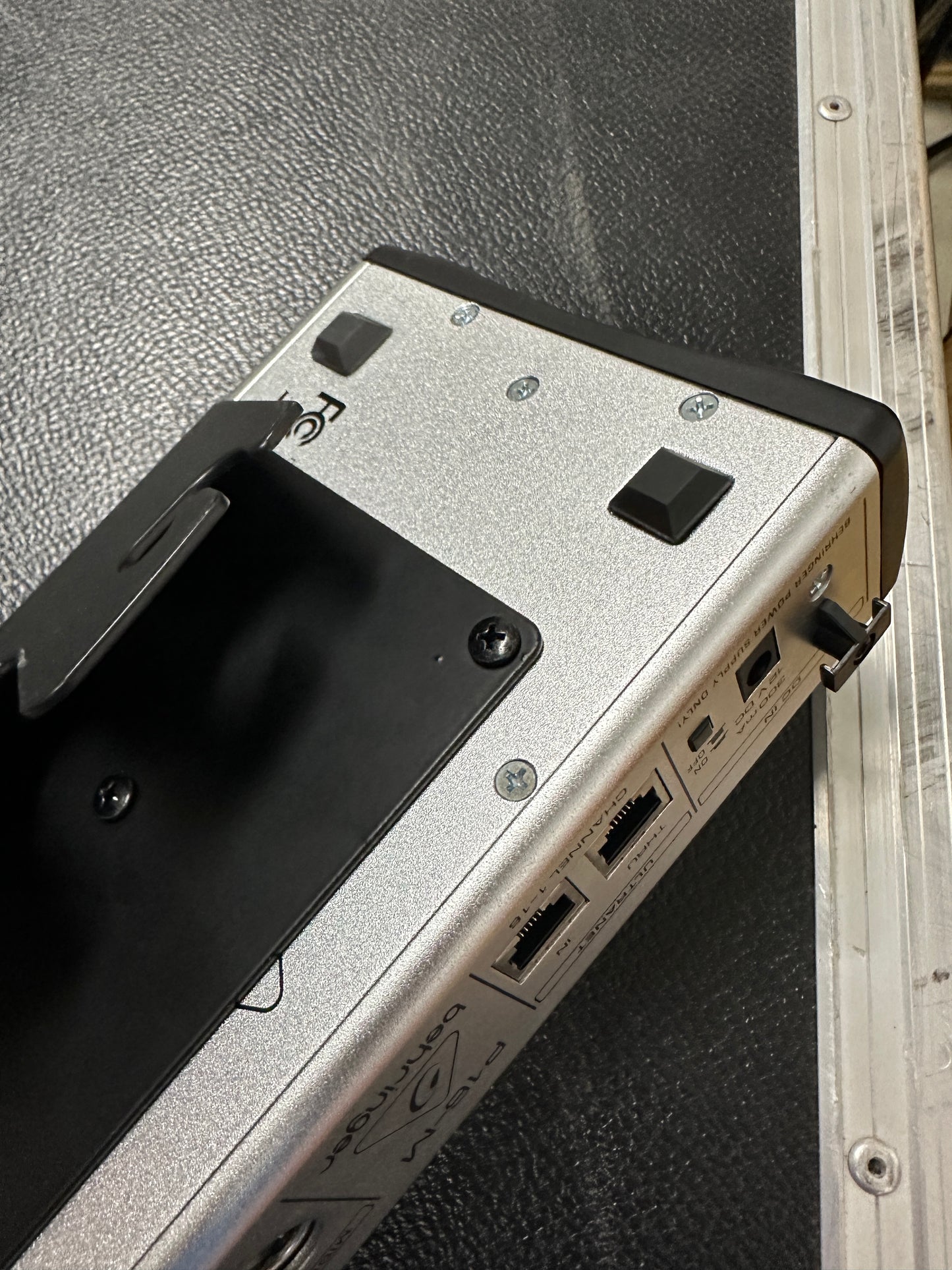 Behringer P16M PowerPlay Digital Mixer Midas M32 X32