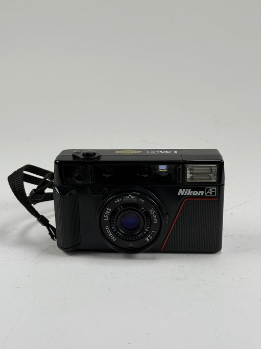 Nikon L35AF L35 AF point & shoot ISO 1000 Film Camera