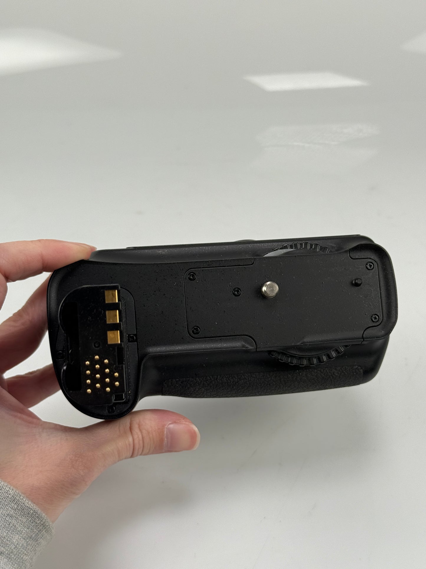 Nikon MB-D200 Battery Grip for D200 or Fuji FujiFilm Finepix S5