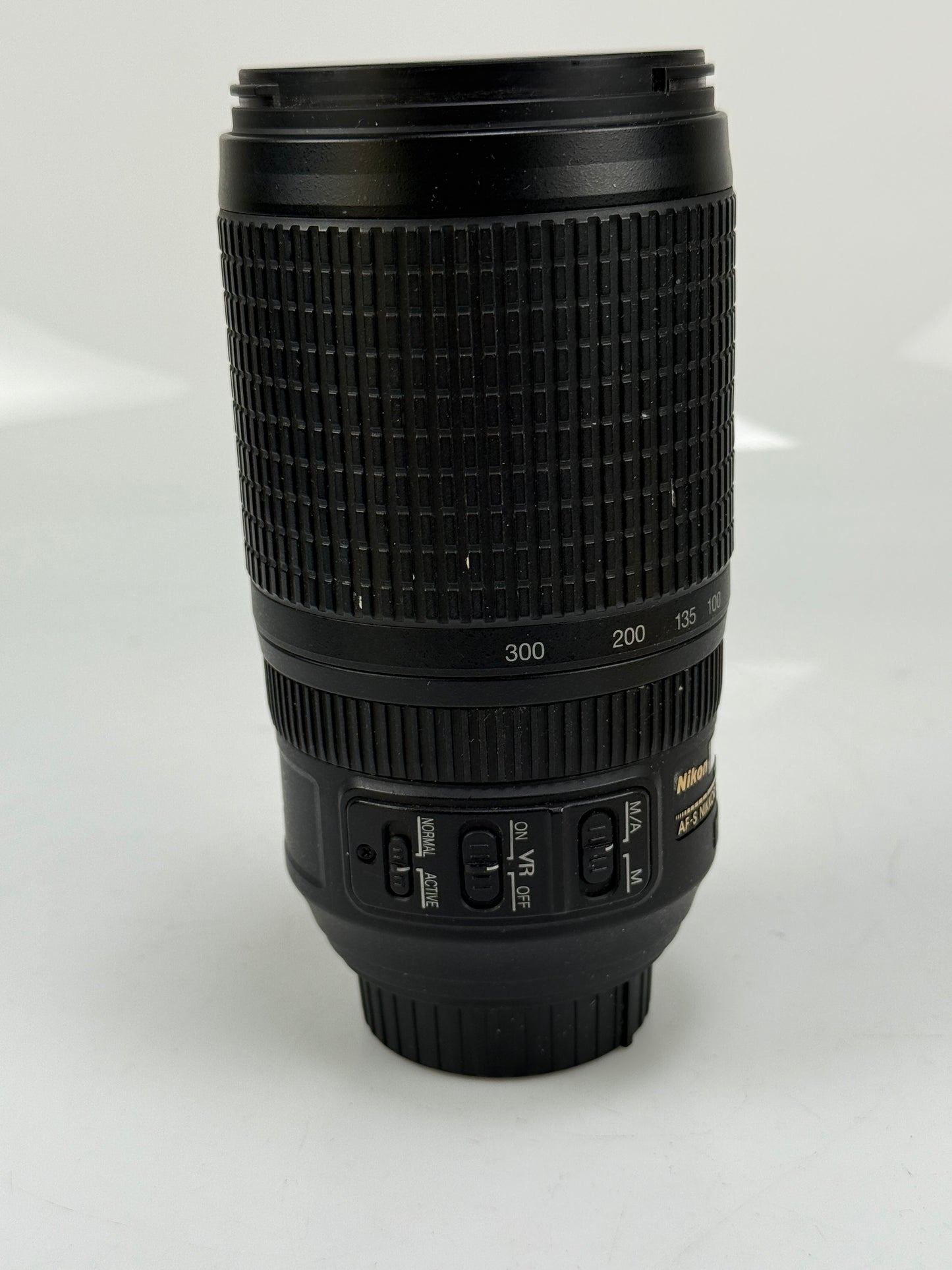 Nikon Nikkor AF-S 70-300mm f4.5-5.6 G ED VR IF Lens AFS