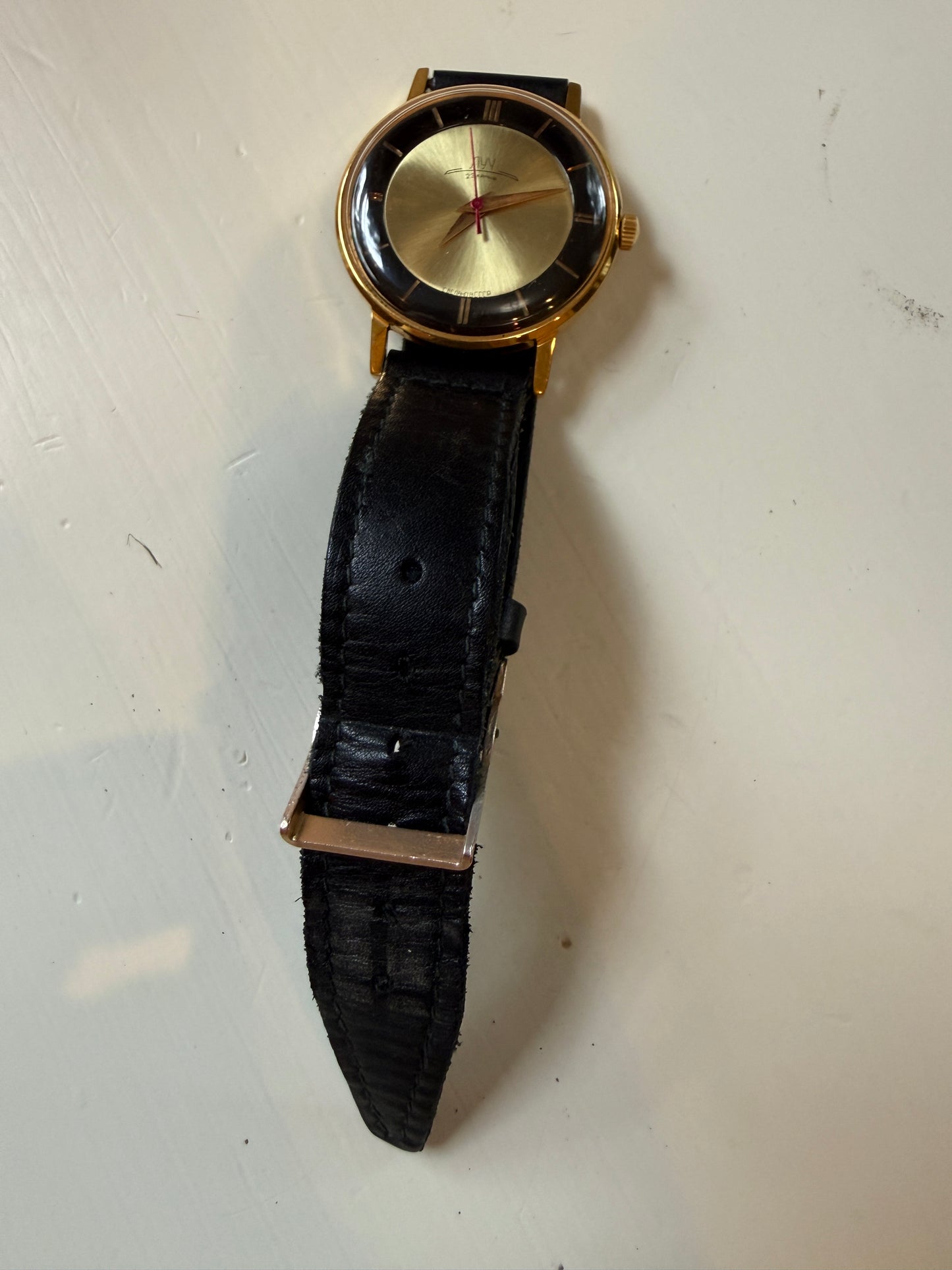 Luch de Luxe Ultra Slim Wrist Watch Soviet Men's Vintage Mechanical Watch USSR