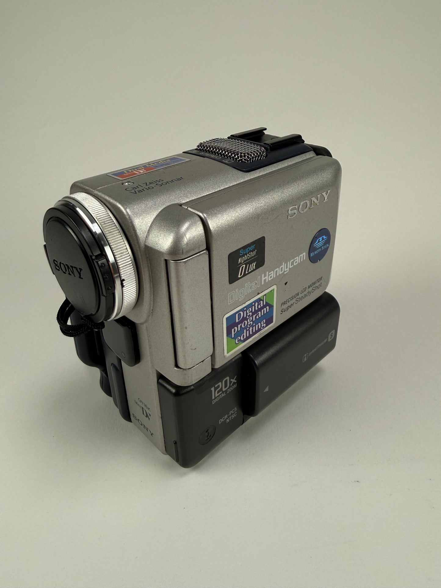 Sony Handycam DCR-PC5 Digital Video mini dv Camcorder