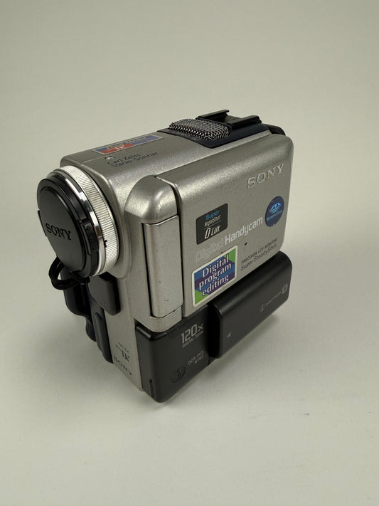 Sony Handycam DCR-PC5 Digital Video mini dv Camcorder