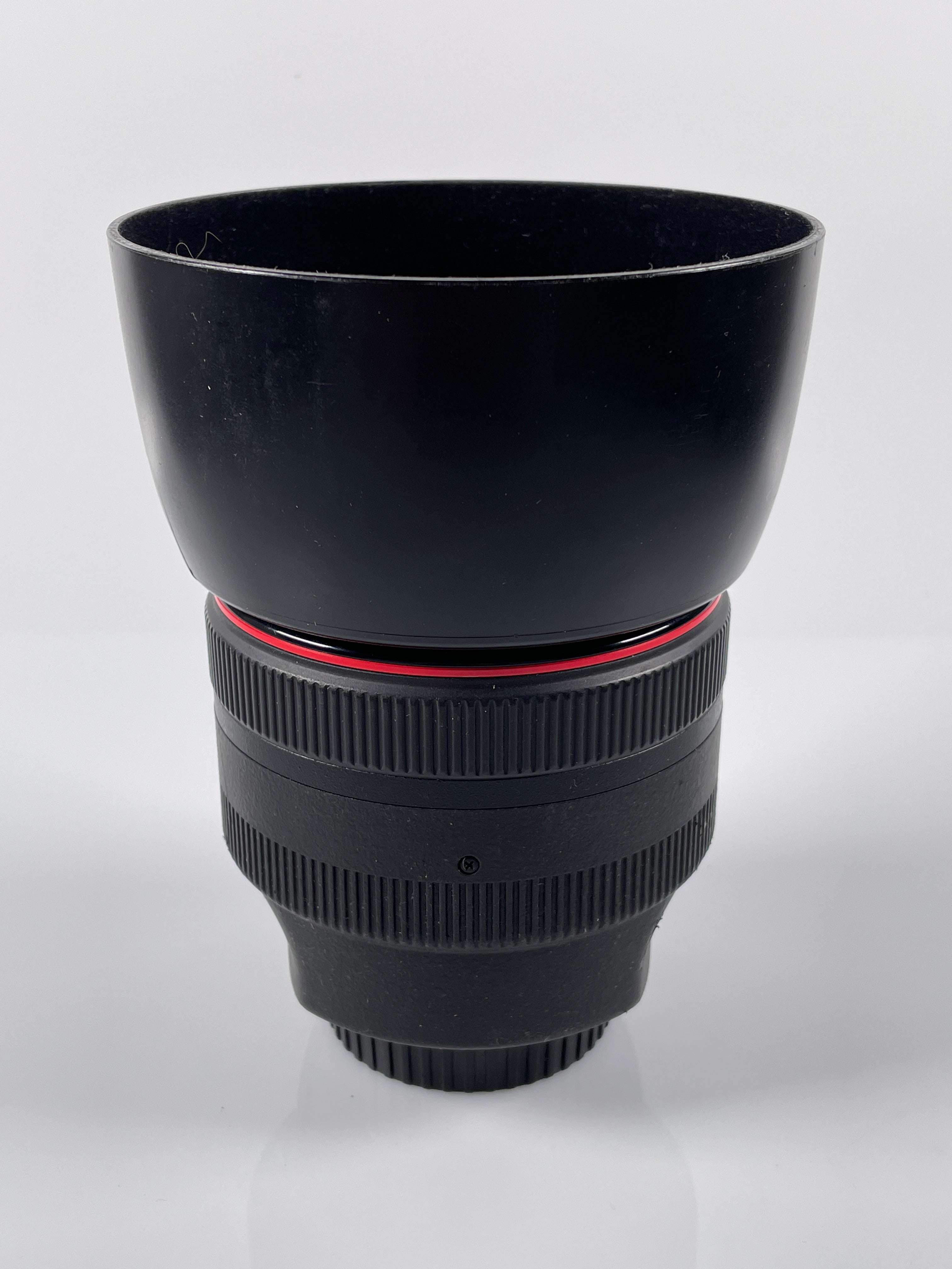Canon EF 85mm f1.2 L USM II Lens – Cardinal Camera Used Canon EF 85mm f1.2 L USM II Lens – Cardinal Camera Used