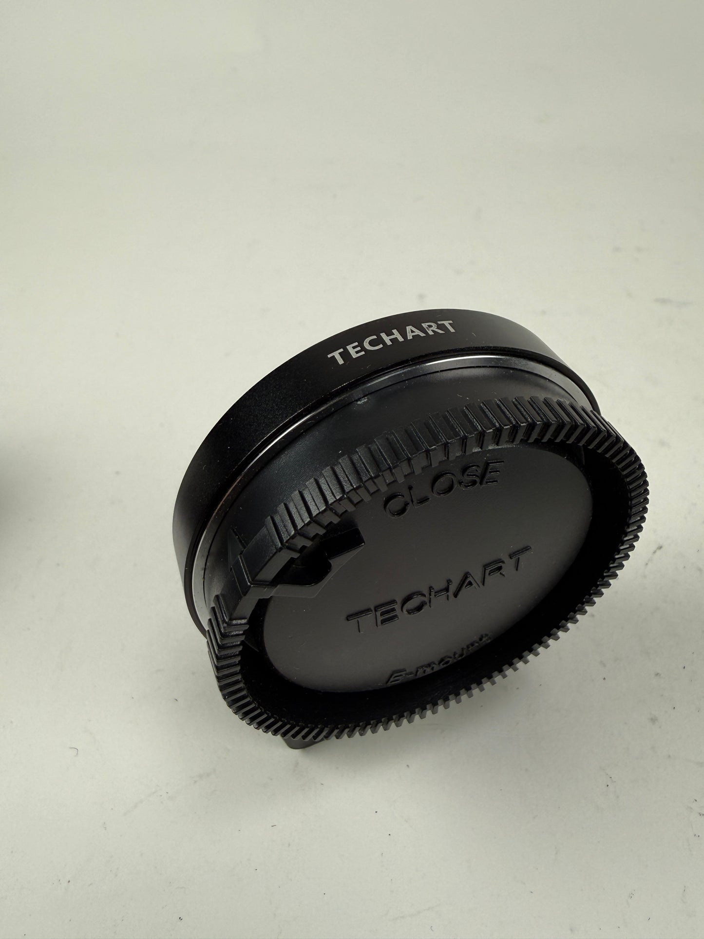 TECHART LM-EA7 autofocus adapter Leica M mount lens to Sony E mount camera