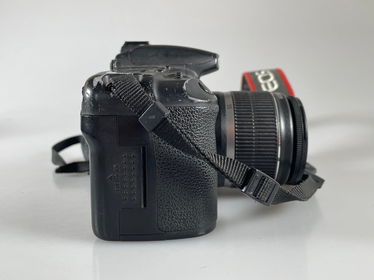 Canon 20D Digital SLR Camera Body with 18-55mm lens kit